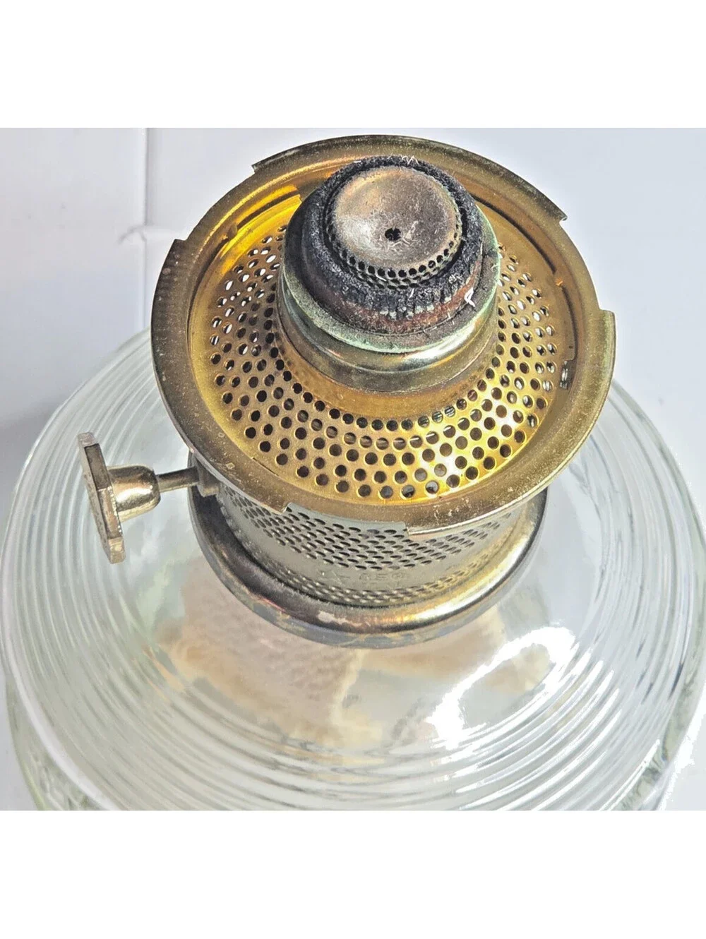 Vintage Aladdin Complete Model 23 Genie Kerosene Oil Lamp Chimney 1977-88